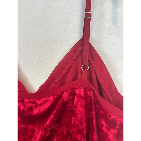 Soma Red Velvet Camisole Tank Top XL Adjustable Straps Soft Stretchy - Picture 7 of 9